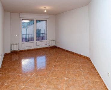 venta-piso-valverde-majano-salon-comstrucciones-amb-segovia